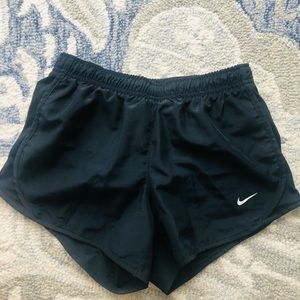Girls Nike dri fit shorts black size medium